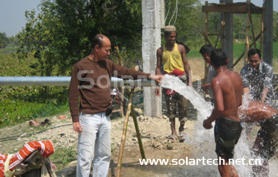 The Story between Sunshine and Water in Bangladesh