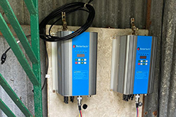 PM solar pumping inverter 